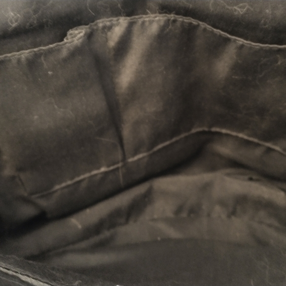 Kenneth Cole ladies handbag - Picture 7 of 7